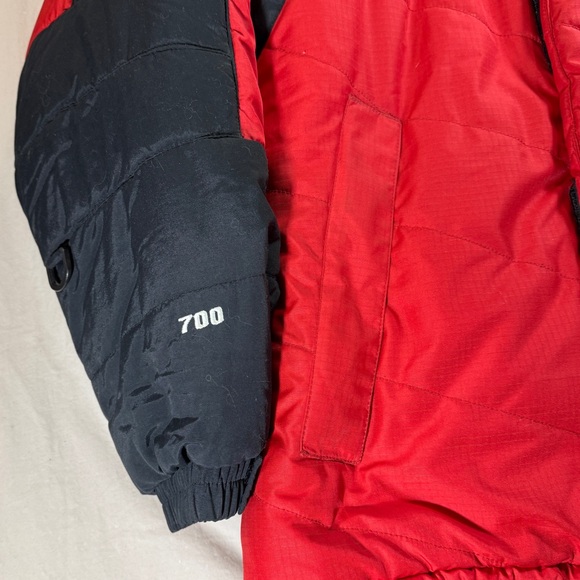 The North Face Red and Black Mountaineering Jacket 700 Fill Down - Picture 3 of 9